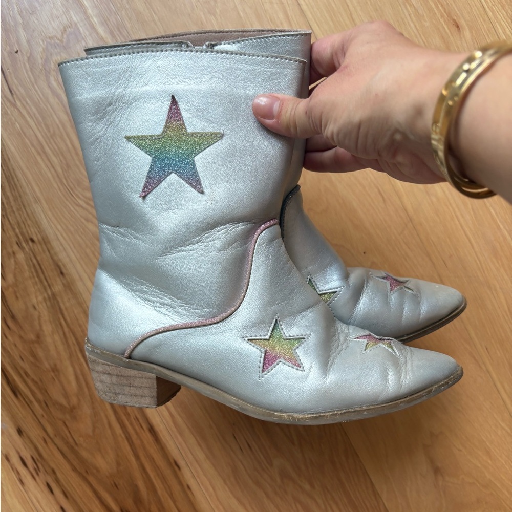 Lola and the boys cowboy boots